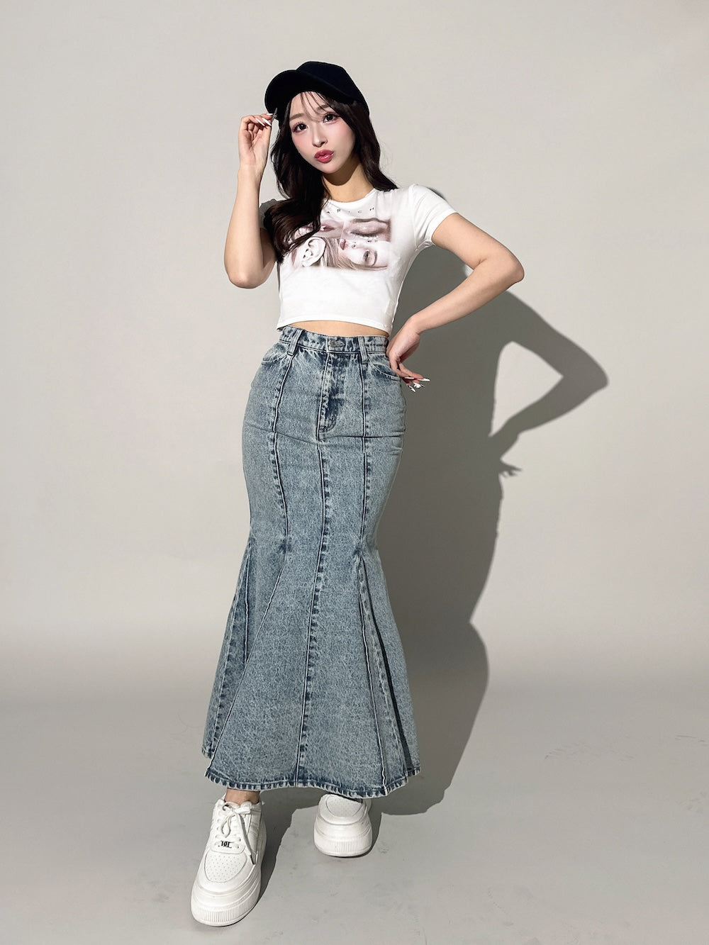 モデル:156cm(着用サイズ:S 着用カラー:I-BLU)