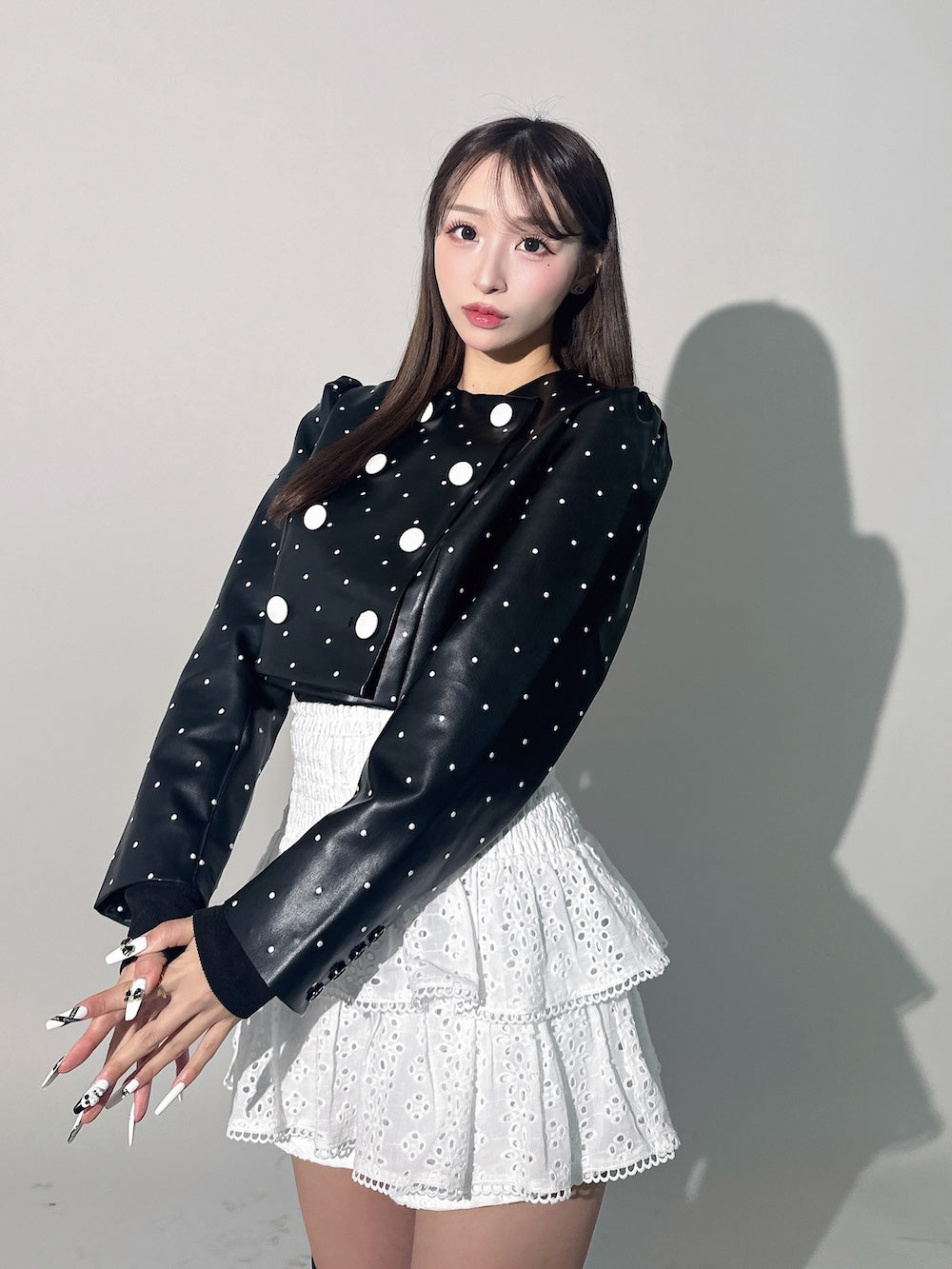 モデル:156cm(着用サイズ:FREE 着用カラー:BLK)