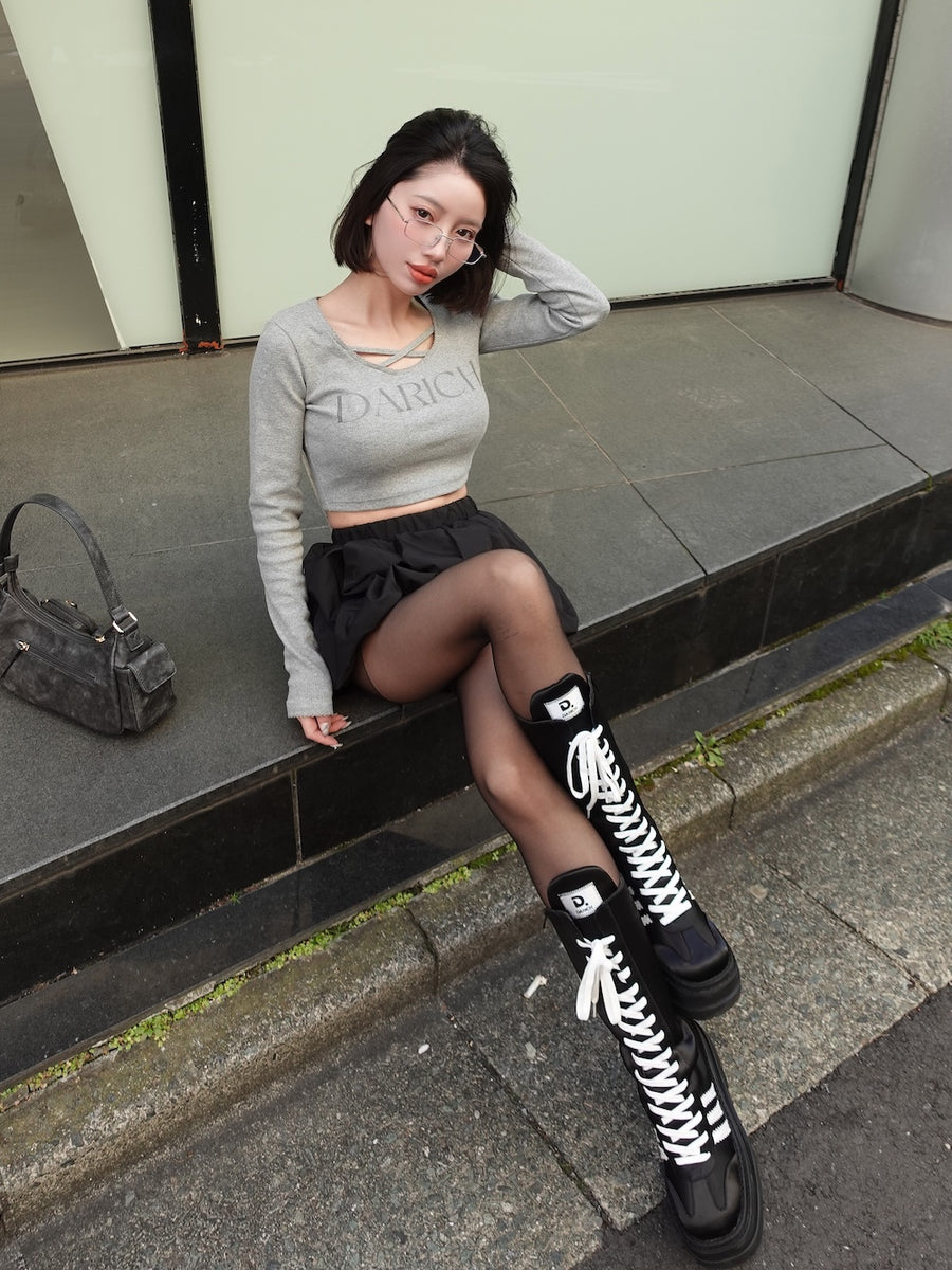 モデル:155cm(着用サイズ:FREE 着用カラー:GRY)