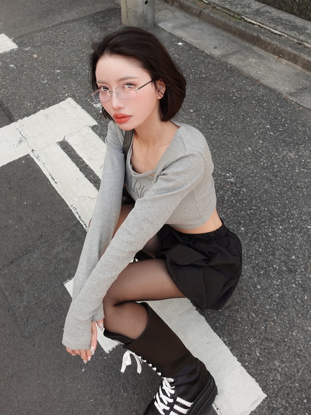 モデル:155cm(着用サイズ:FREE 着用カラー:GRY)