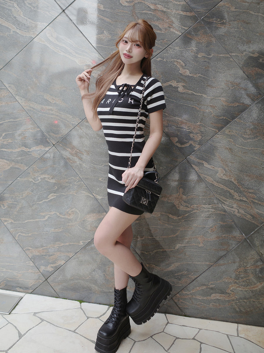 モデル:157cm(着用サイズ:FREE 着用カラー:BLK)