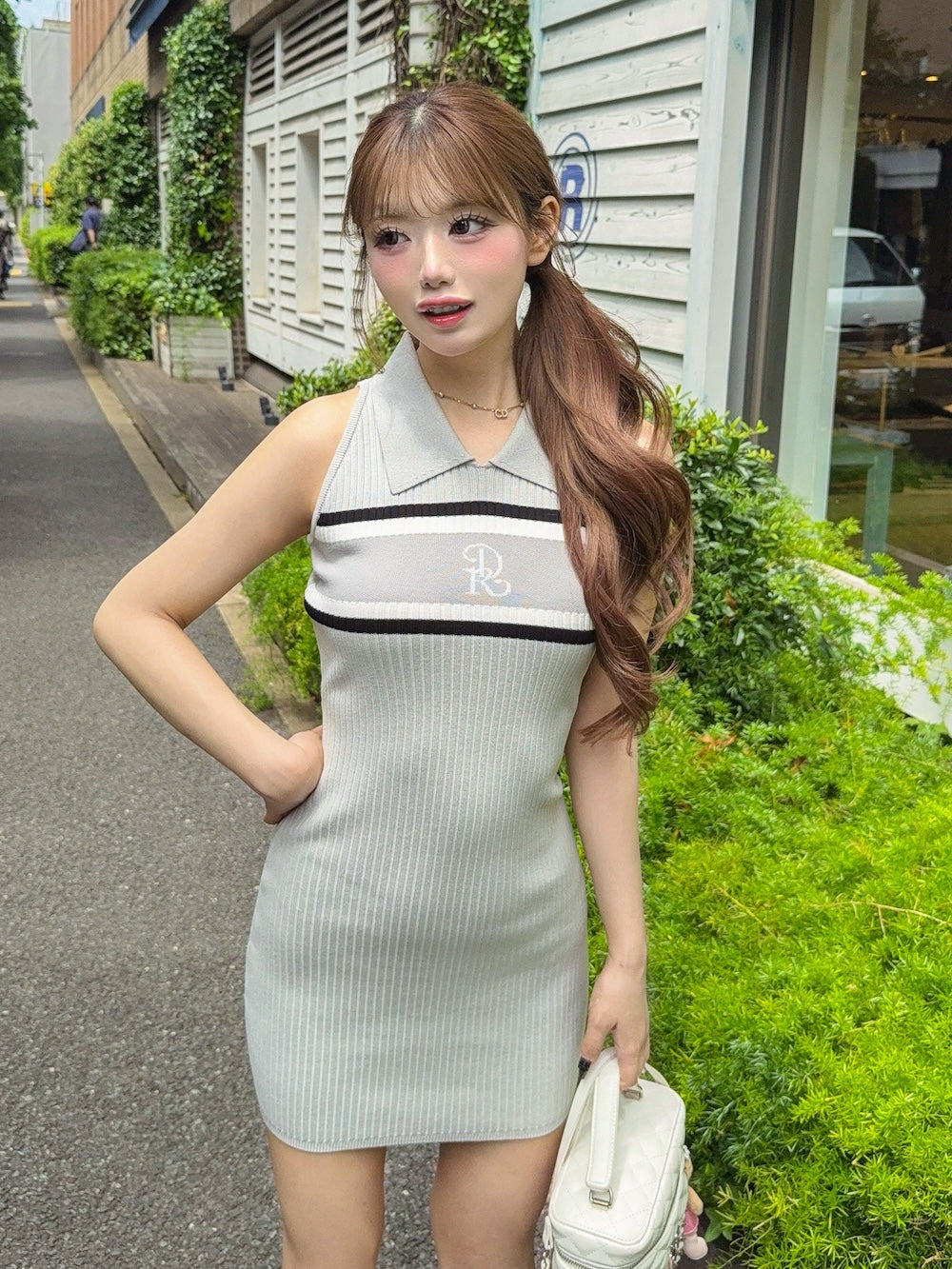 モデル:158cm(着用サイズ:FREE 着用カラー:GRY)