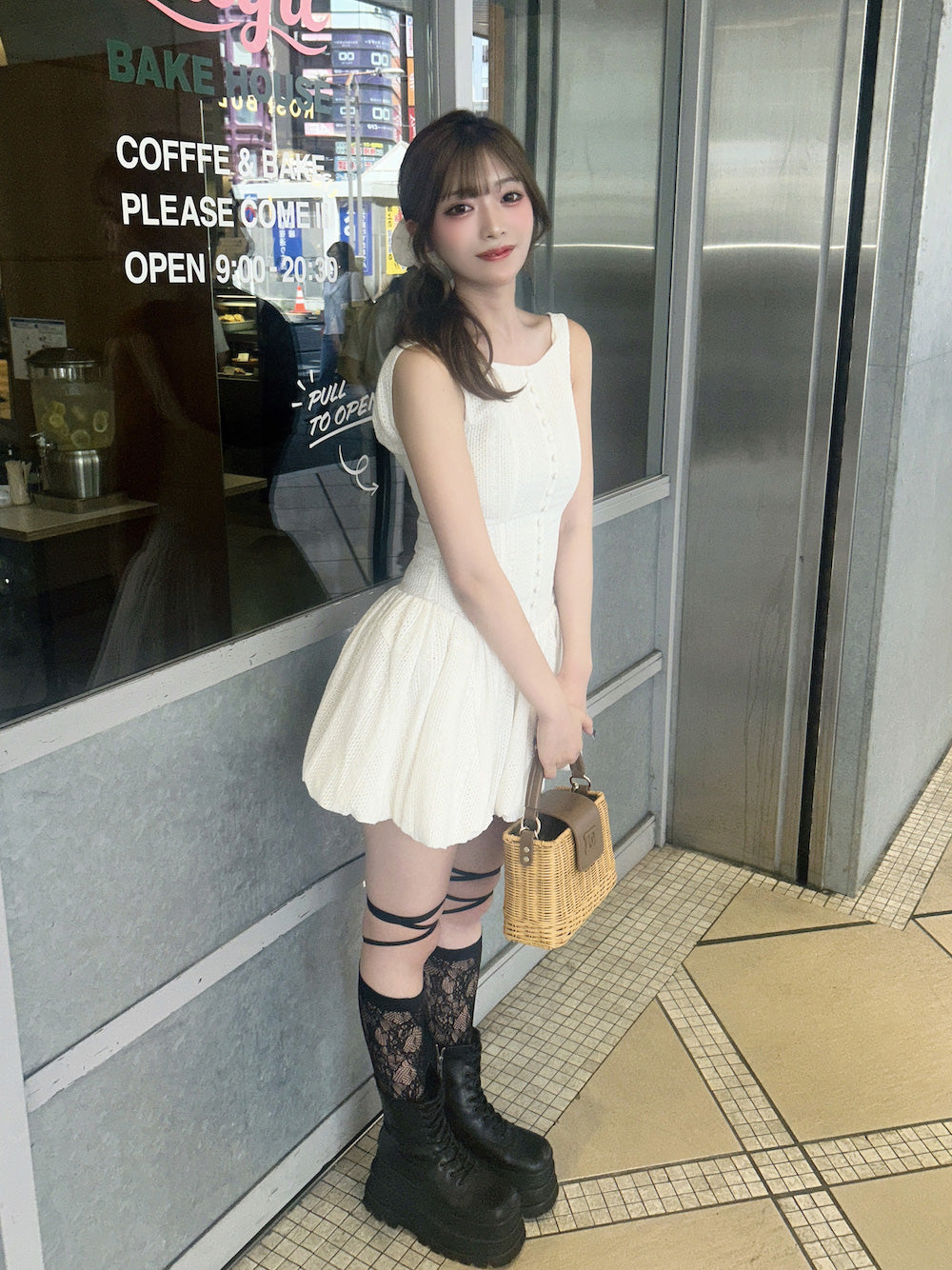 モデル:165cm(着用サイズ:FREE 着用カラー:WHT)