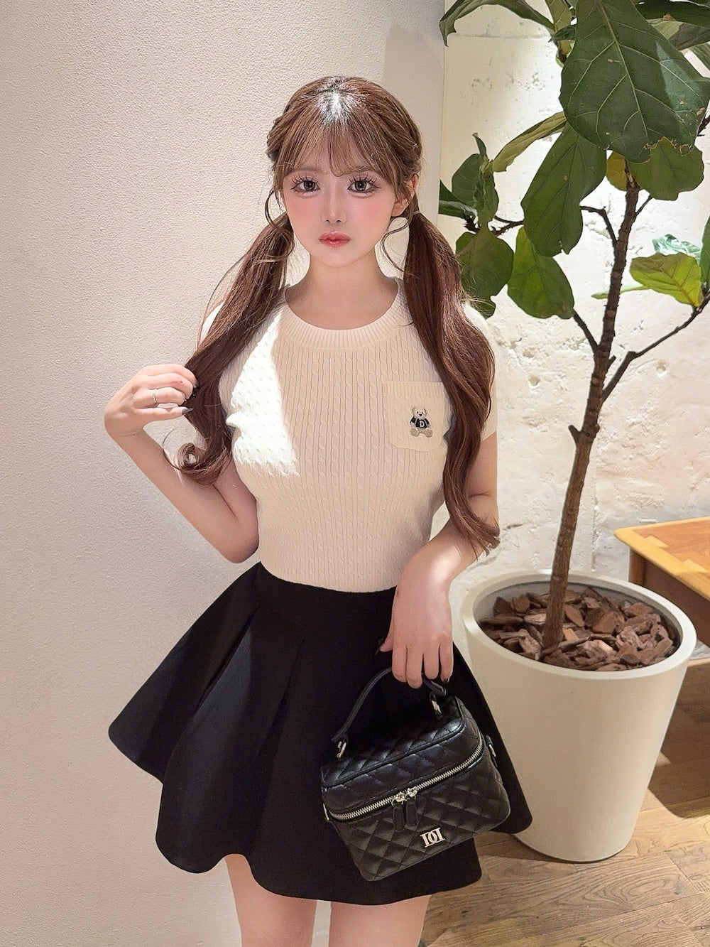 モデル:158cm(着用サイズ:FREE 着用カラー:WHT)