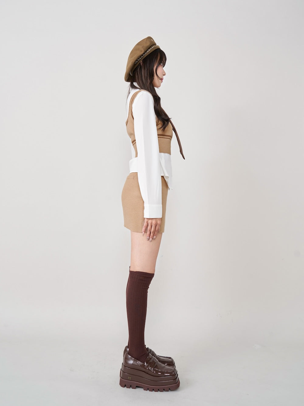 モデル:163cm(着用サイズ:FREE 着用カラー:BEG)