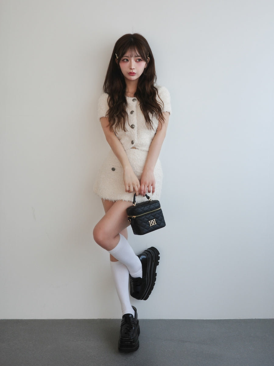 モデル:158cm(着用サイズ:FREE 着用カラー:IVO)