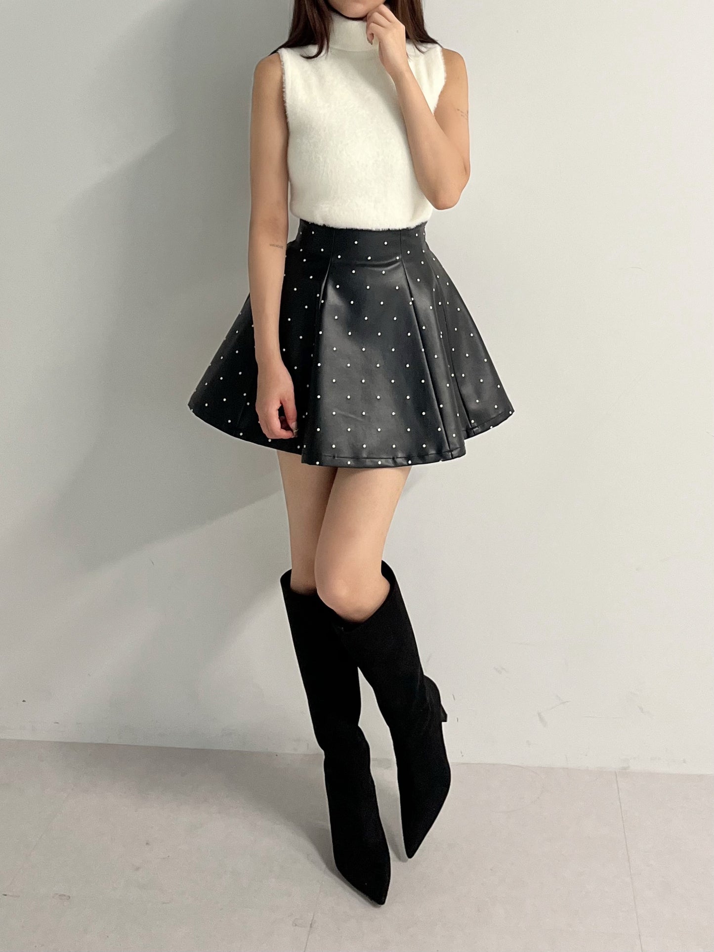 モデル:158cm(着用サイズ:S 着用カラー:BLK)
