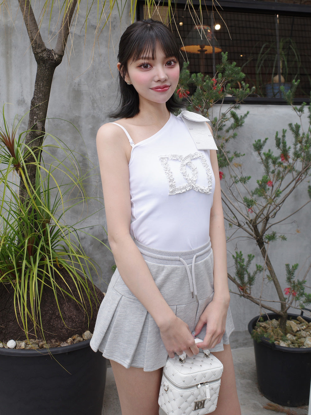 モデル:163cm(着用サイズ:FREE 着用カラー:WHT)