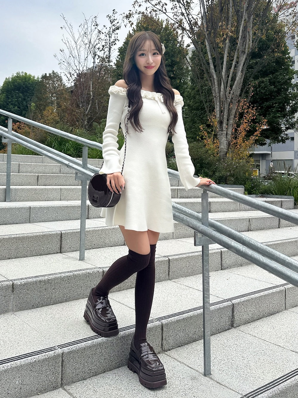 モデル:156cm(着用サイズ:FREE 着用カラー:WHT)