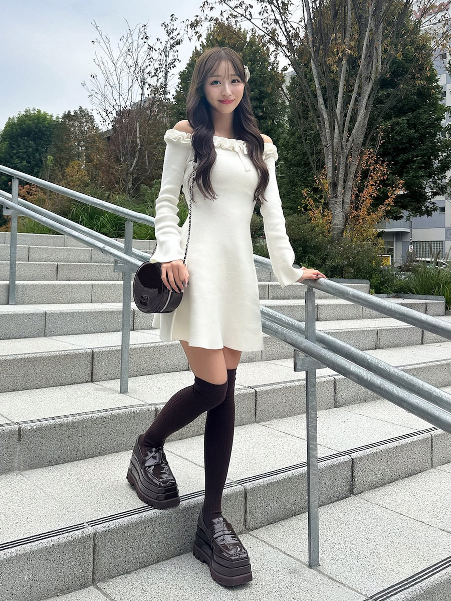 モデル:156cm(着用サイズ:FREE 着用カラー:WHT)