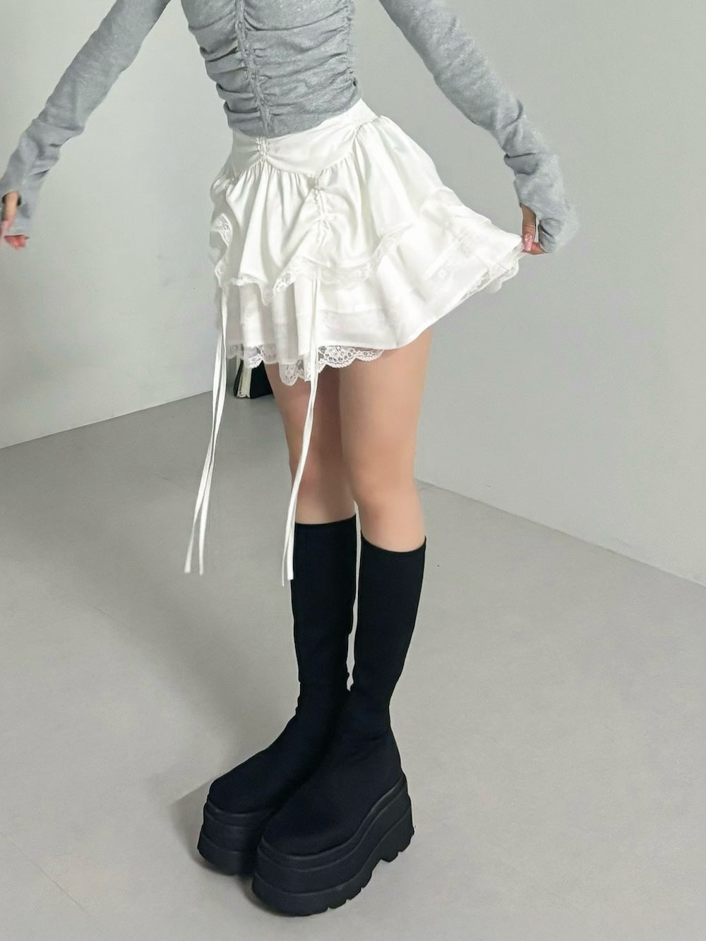 モデル:158cm(着用サイズ:FREE 着用カラー:WHT)