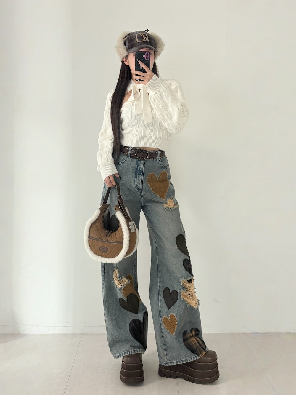 モデル:155cm(着用サイズ:FREE 着用カラー:WHT)