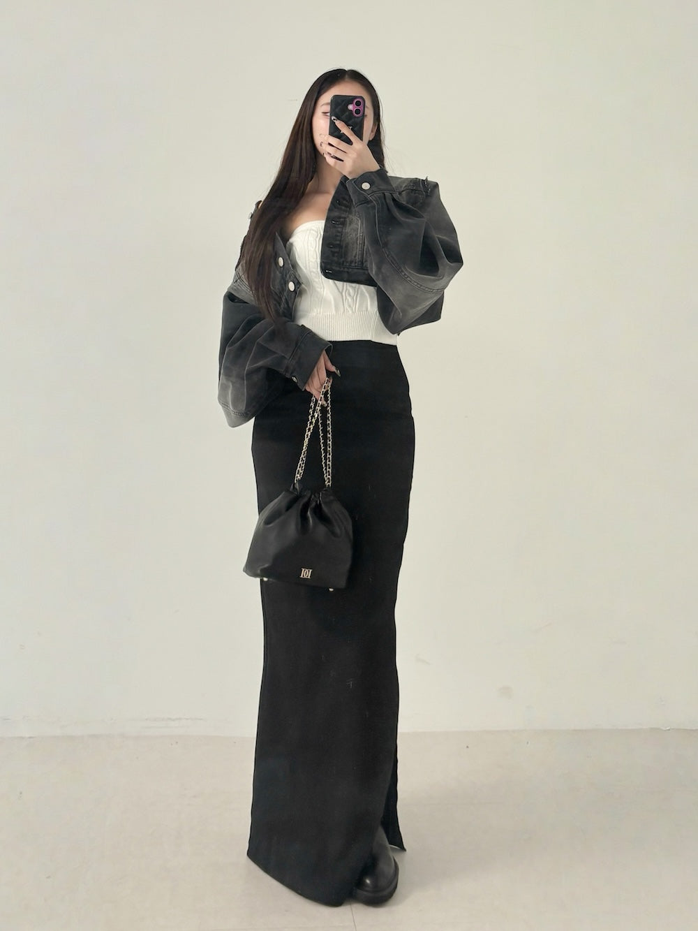 モデル:155cm(着用サイズ:FREE 着用カラー:WHT)