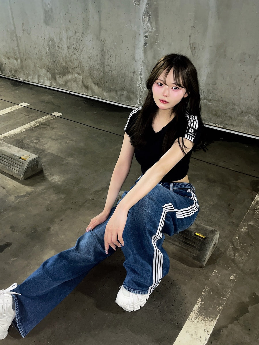 モデル:161cm(着用サイズ:FREE 着用カラー:BLK)