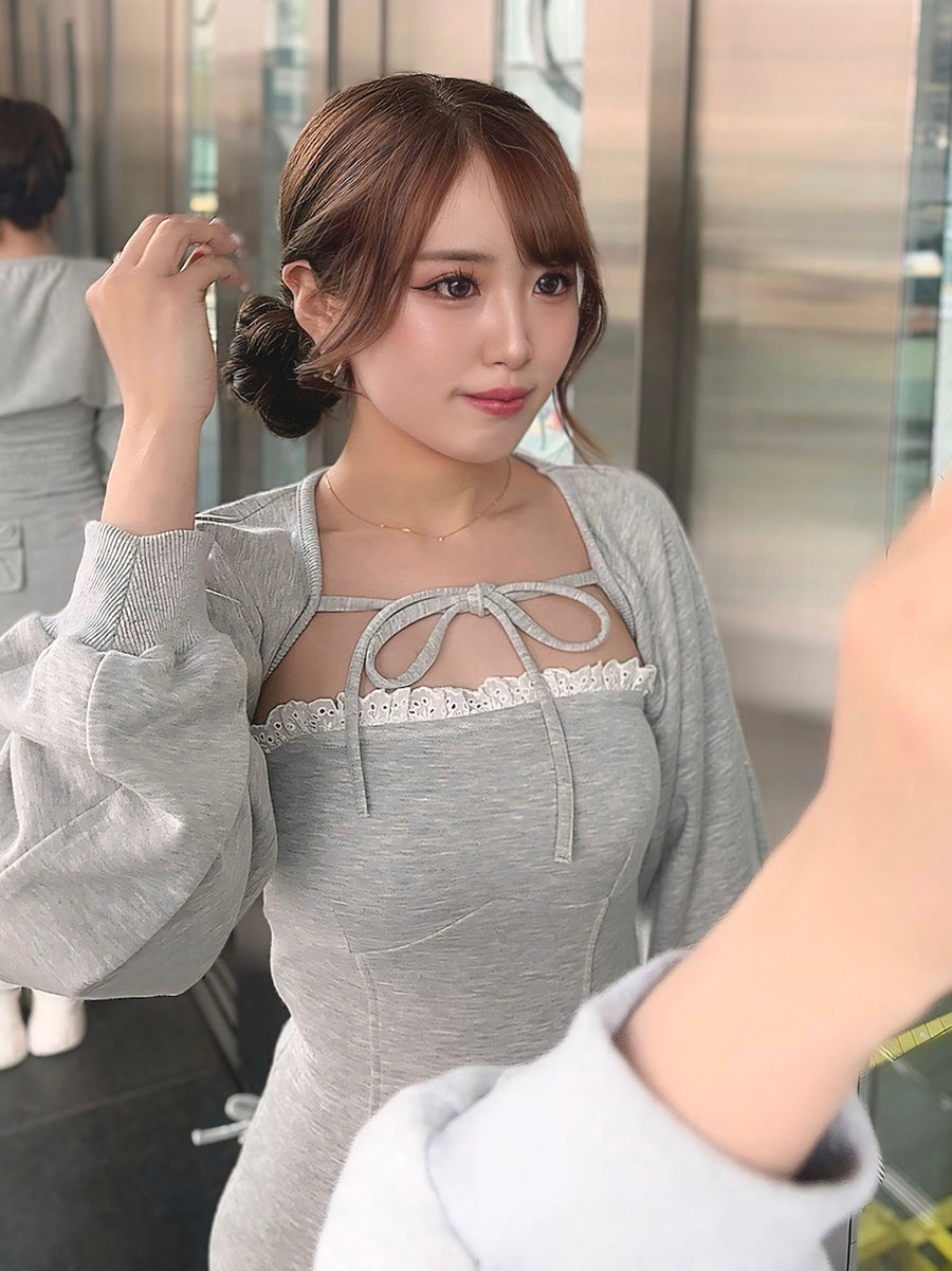 モデル:155cm(着用サイズ:FREE 着用カラー:GRY)