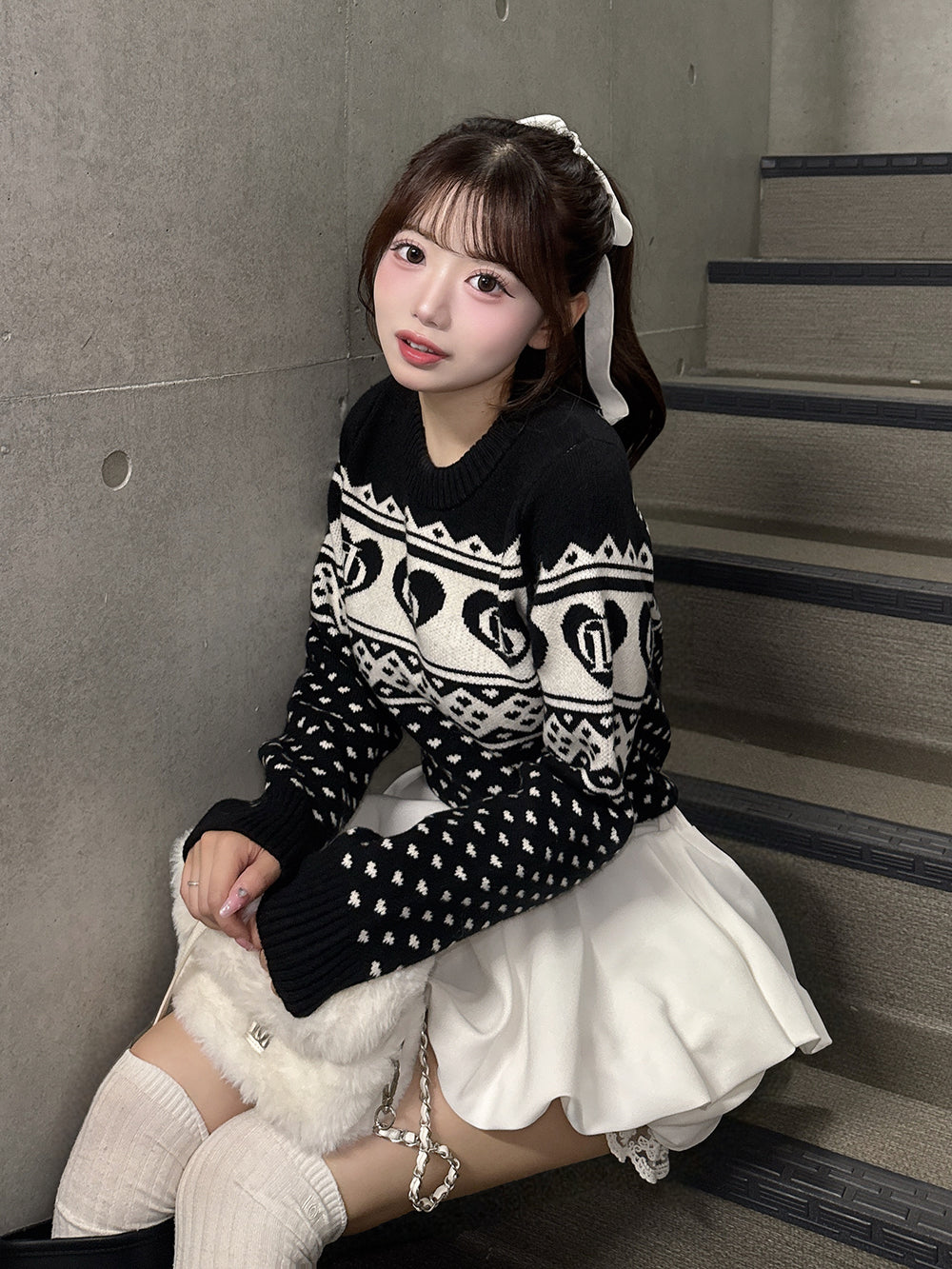 モデル:158cm(着用サイズ:FREE 着用カラー:BLK)
