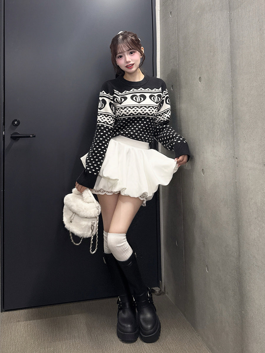 モデル:158cm(着用サイズ:FREE 着用カラー:BLK)