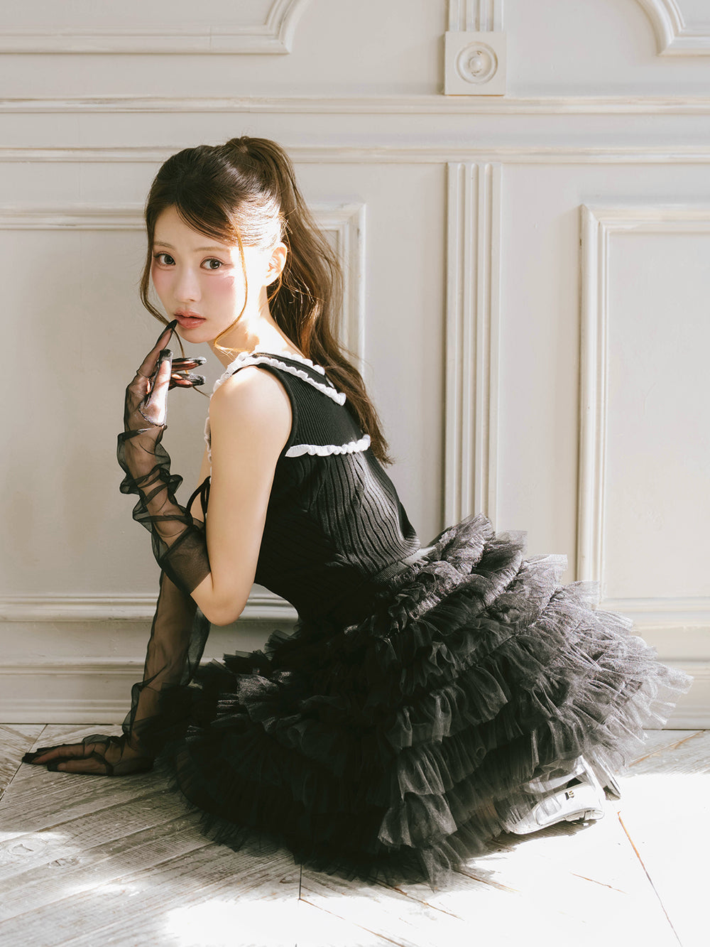 モデル:164cm(着用サイズ:FREE 着用カラー:BLK)