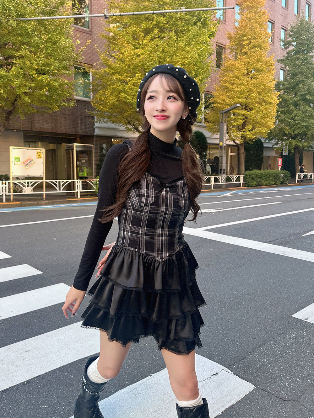 モデル:156cm(着用サイズ:FREE 着用カラー:BLK)