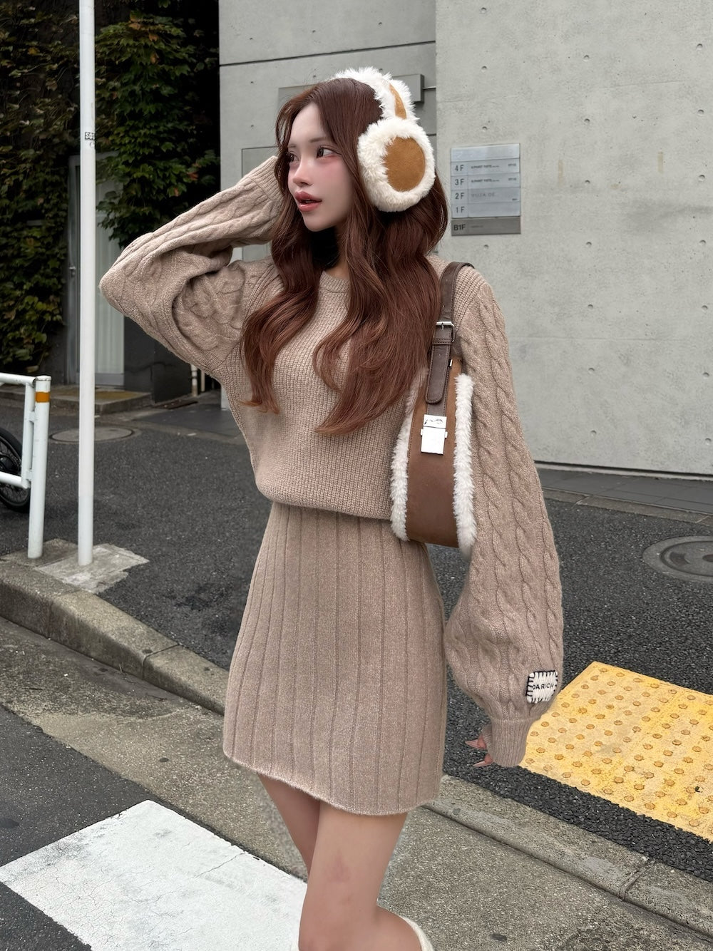 モデル:158cm(着用サイズ:FREE 着用カラー:BEG)