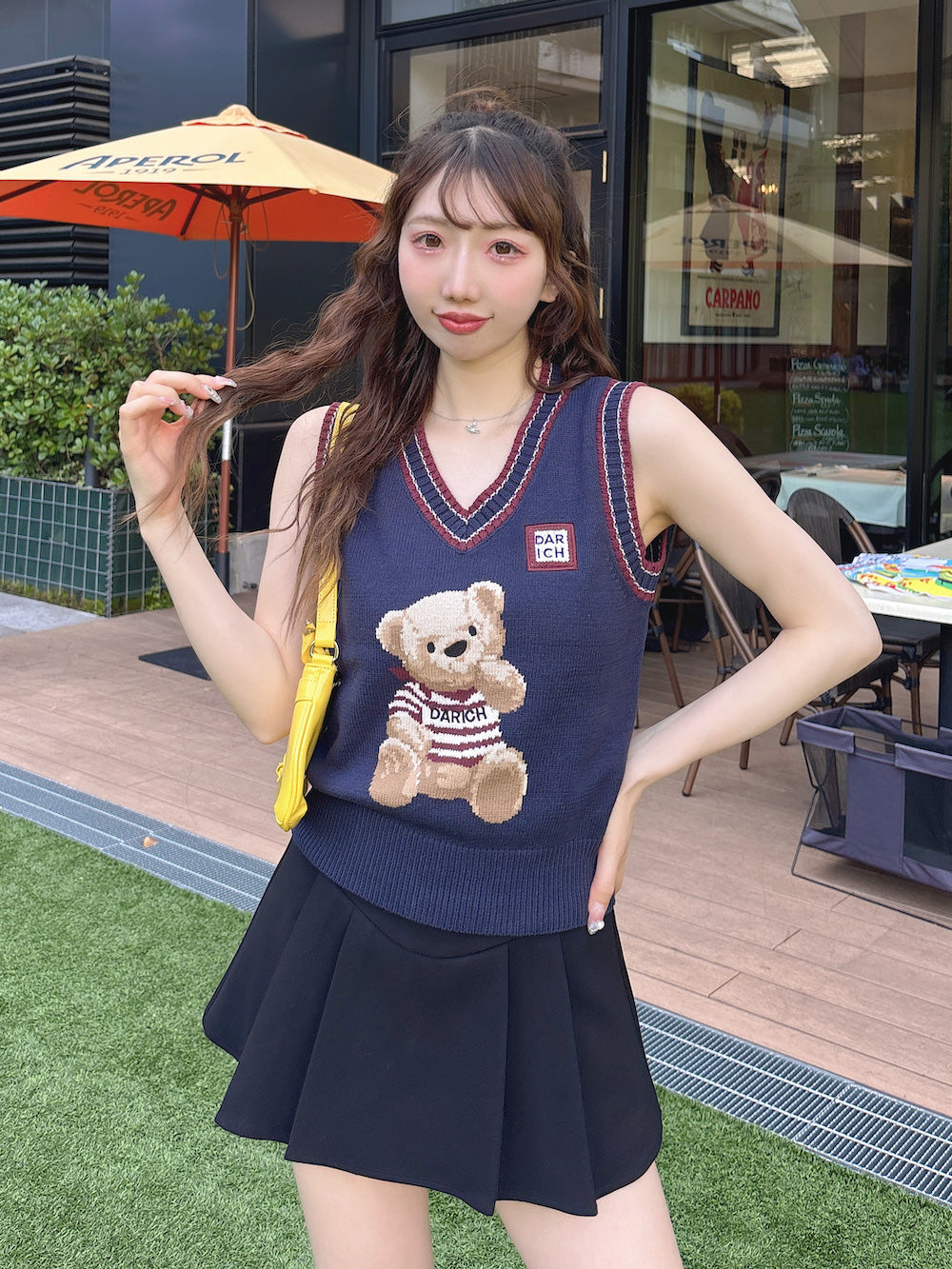 モデル:160cm(着用サイズ:FREE 着用カラー:BLK)