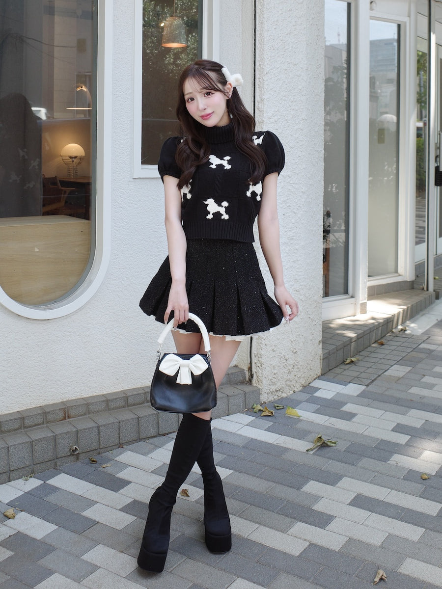 モデル:156cm(着用サイズ:FREE 着用カラー:BLK)
