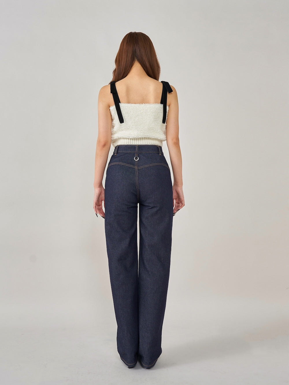 モデル:155cm(着用サイズ:S 着用カラー:IND)