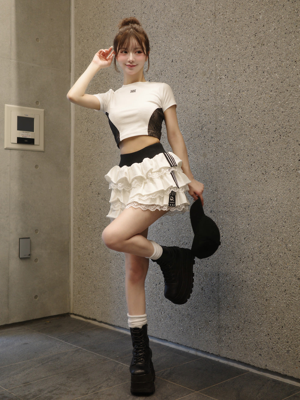 モデル:158cm(着用サイズ:FREE 着用カラー:WHT)
