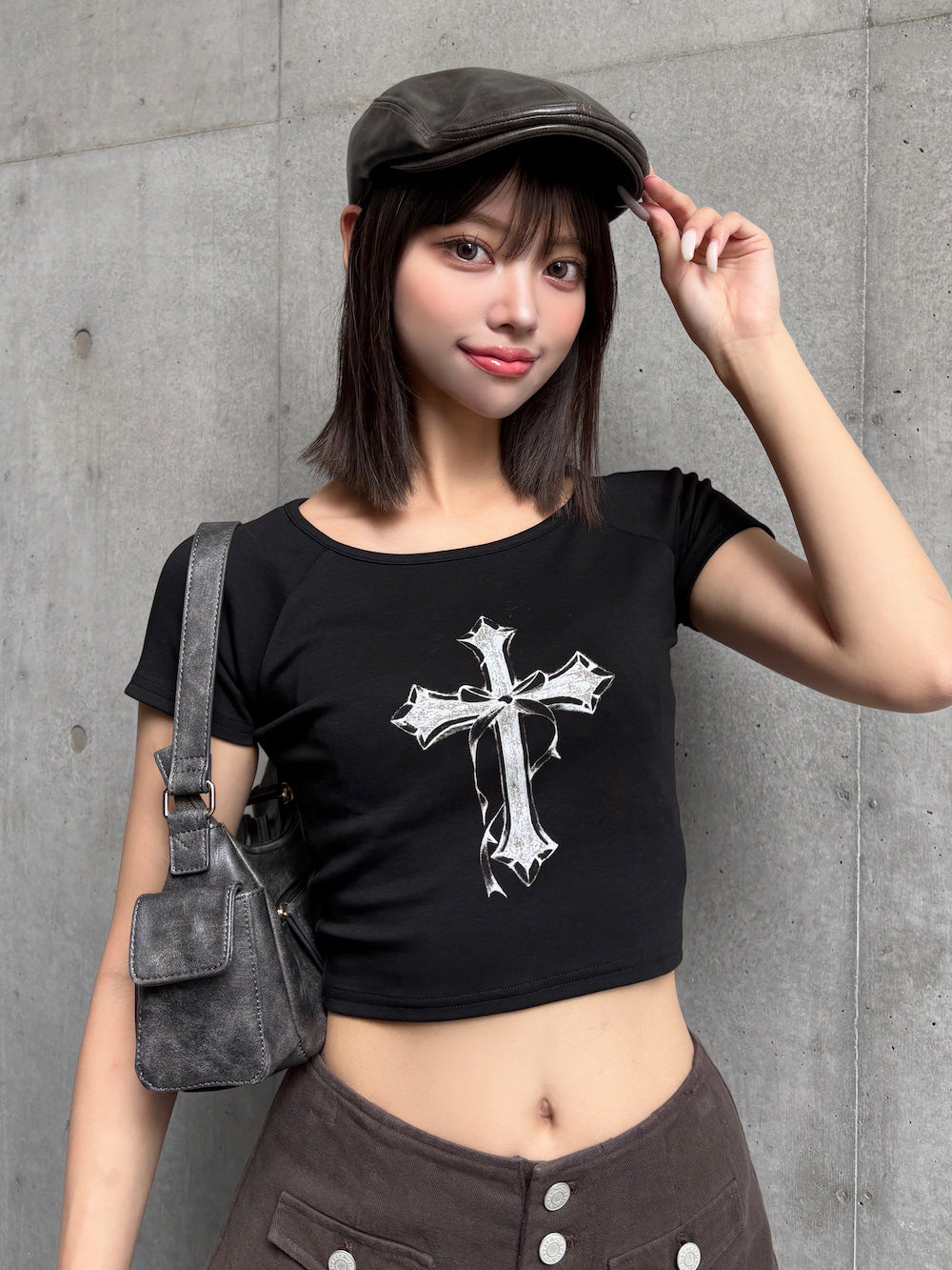 モデル:163cm(着用サイズ:FREE 着用カラー:BLK)