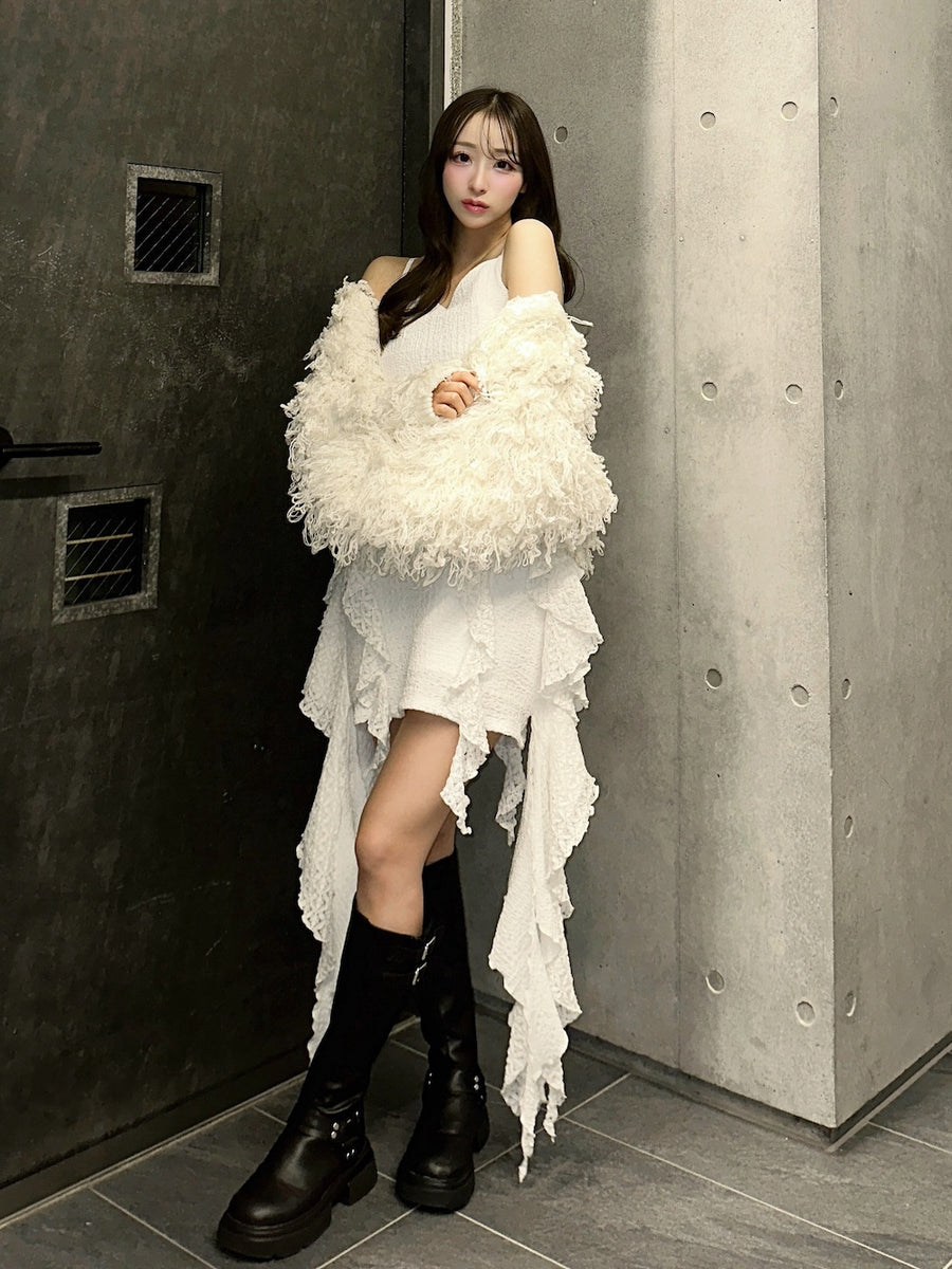 モデル:156cm(着用サイズ:FREE 着用カラー:WHT)