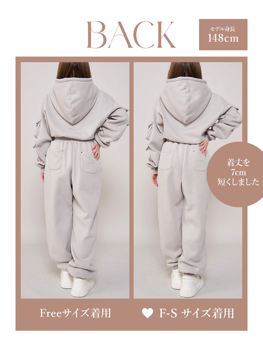モデル:148cm(着用サイズ:F-S/FREE 着用カラー:GRY)