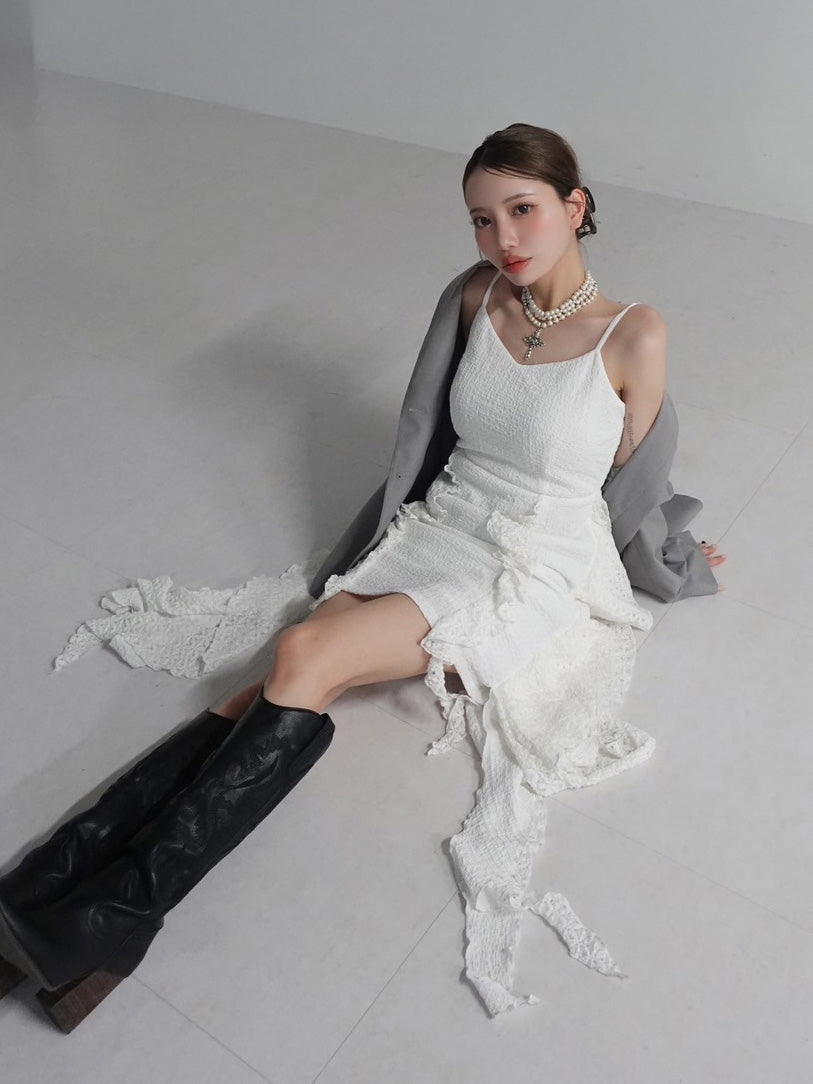 モデル:156cm(着用サイズ:FREE 着用カラー:WHT)