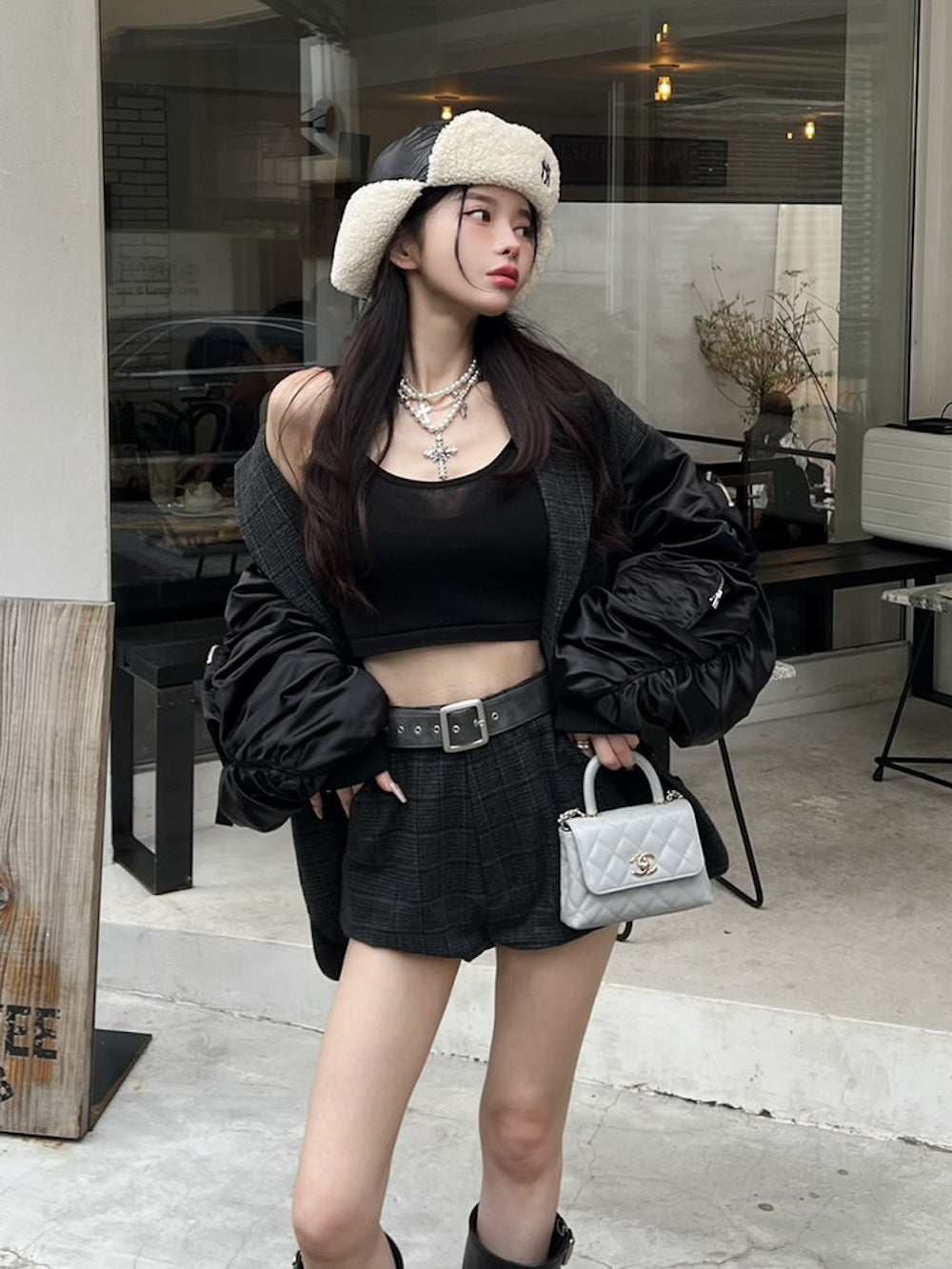 モデル:160cm(着用サイズ:FREE 着用カラー:BLK)