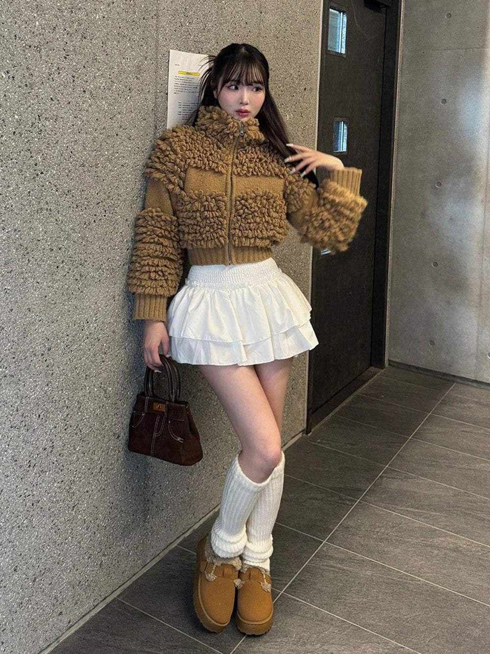 モデル:164cm(着用サイズ:FREE 着用カラー:BRN)