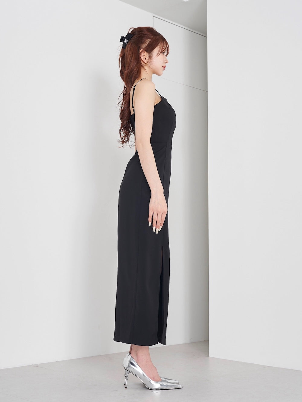 モデル:165cm(着用サイズ:FREE 着用カラー:BLK)