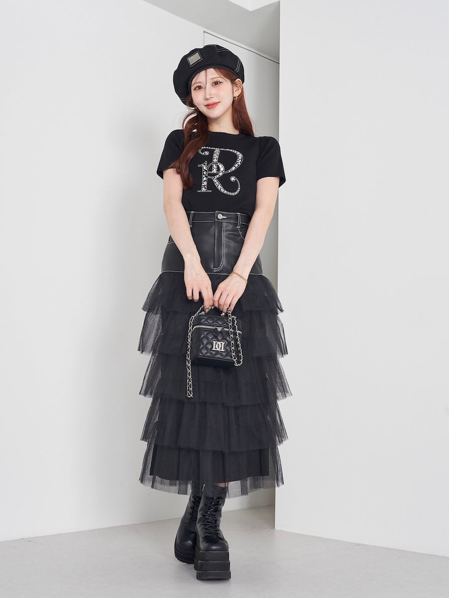 モデル:165cm(着用サイズ:FREE 着用カラー:BLK)