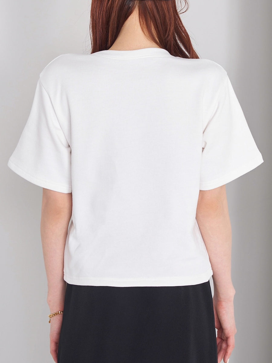 モデル:165cm(着用サイズ:FREE 着用カラー:WHT)