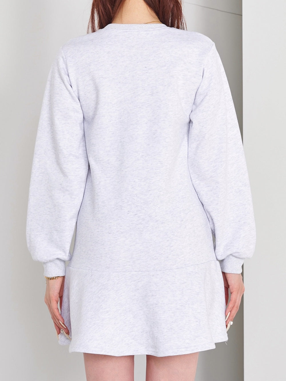モデル:165cm(着用サイズ:FREE 着用カラー:GRY)