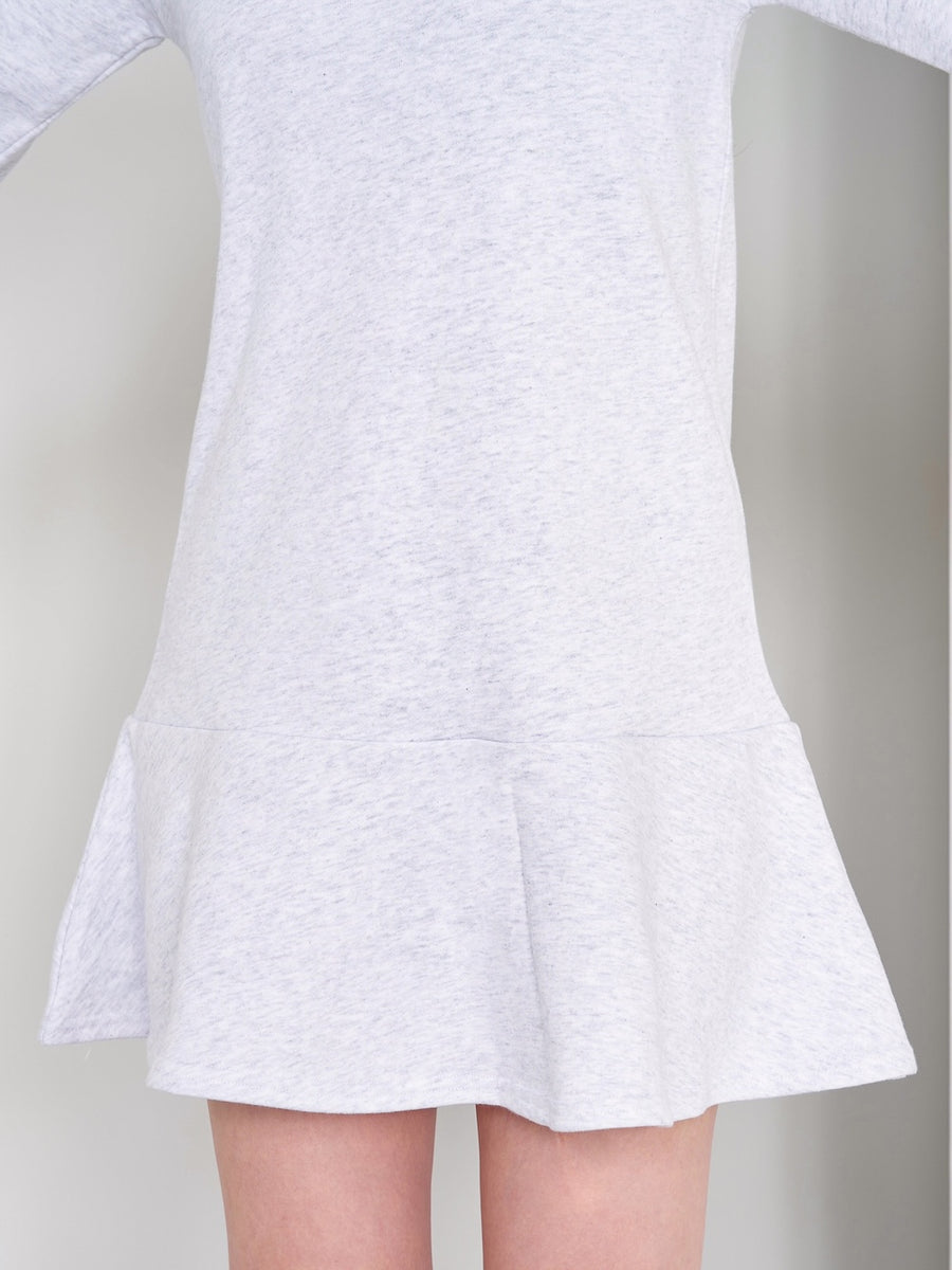 モデル:165cm(着用サイズ:FREE 着用カラー:GRY)