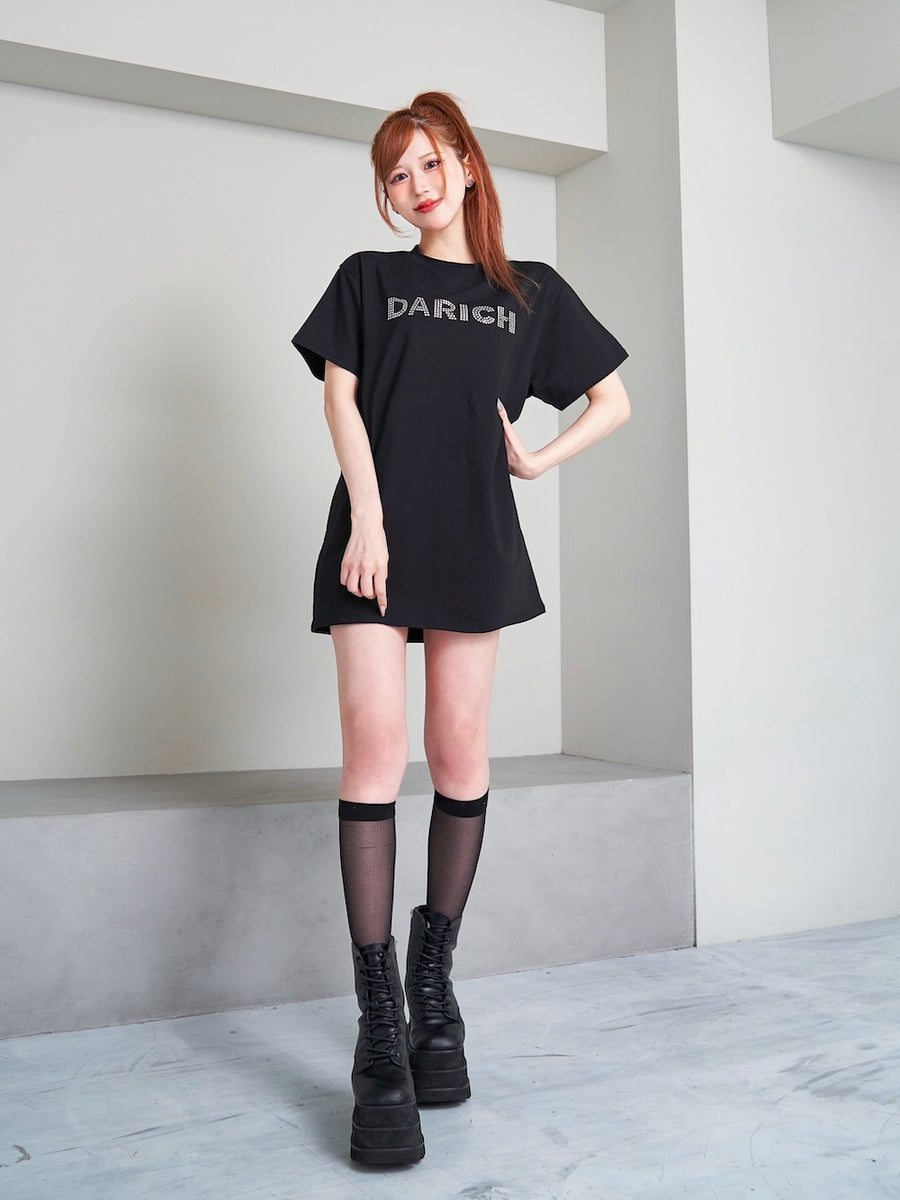 モデル:165cm(着用サイズ:FREE 着用カラー:BLK)