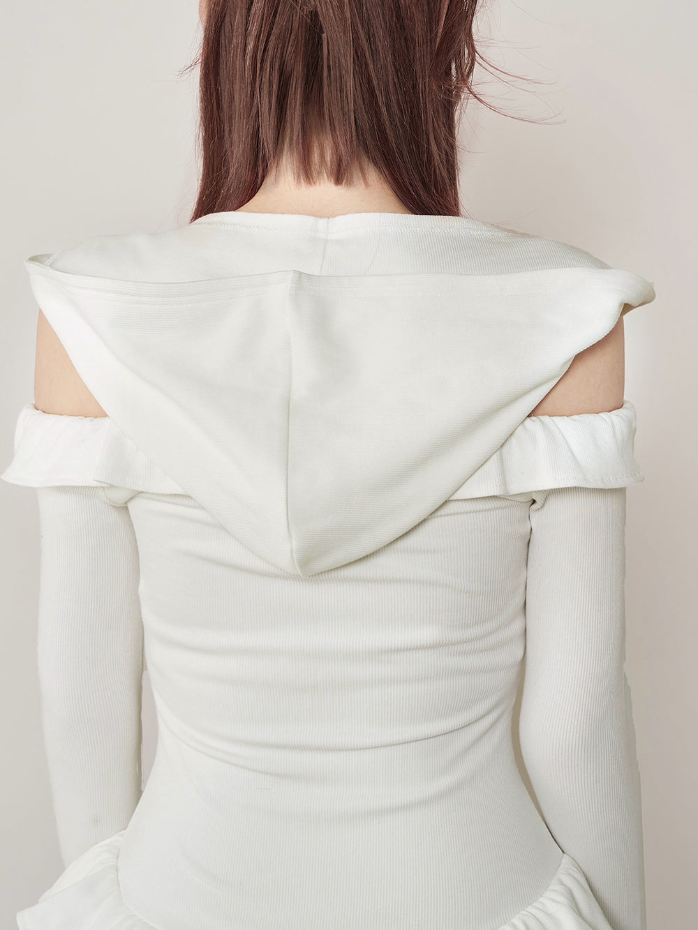 モデル:165cm(着用サイズ:FREE 着用カラー:WHT)