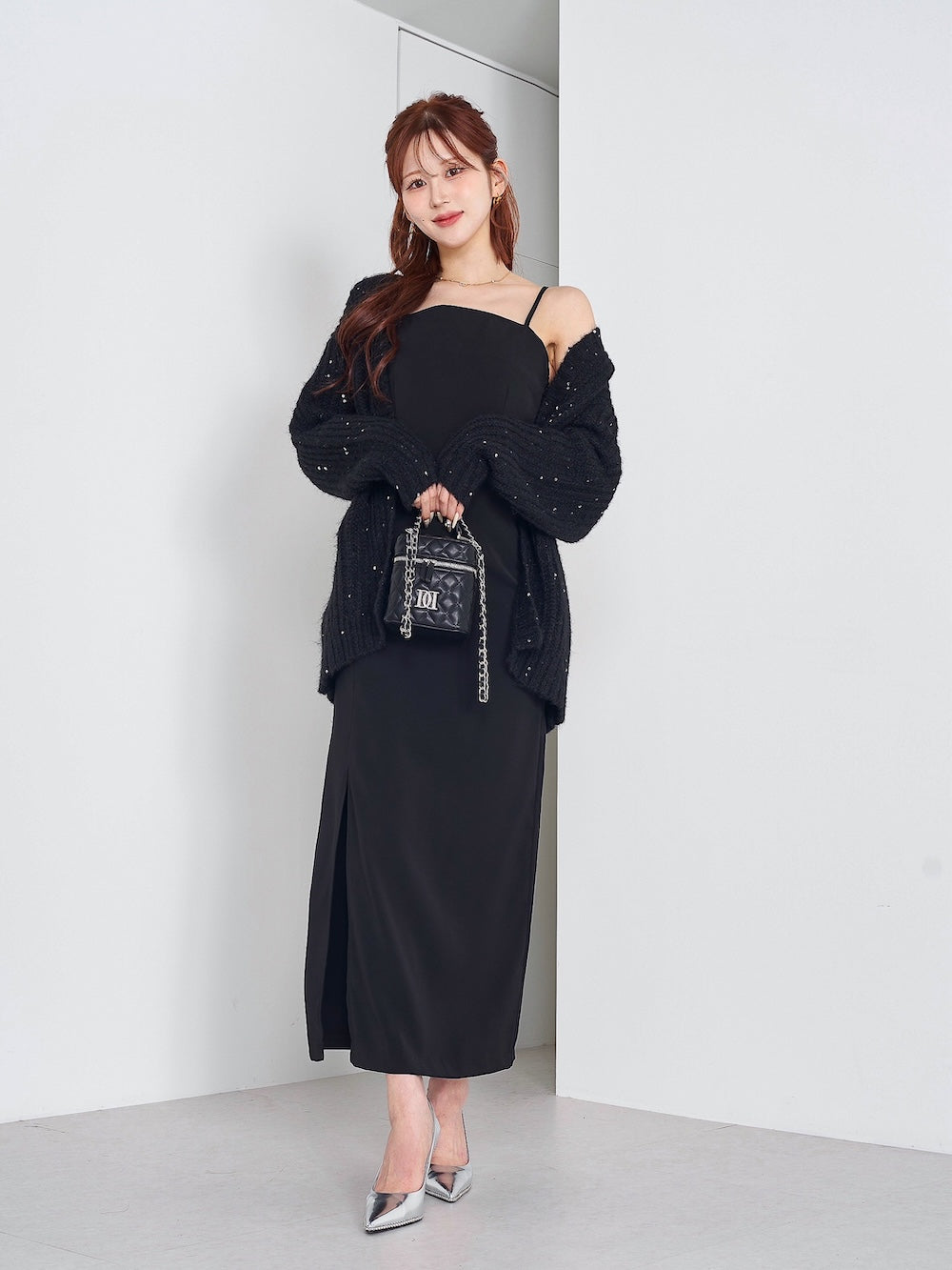 モデル:165cm(着用サイズ:FREE 着用カラー:BLK)