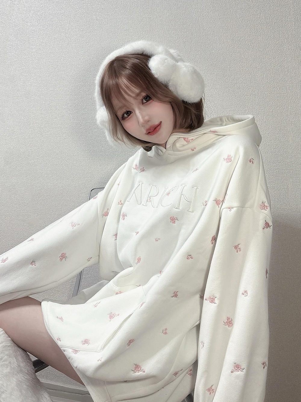 モデル:165cm(着用サイズ:FREE 着用カラー:WHT)