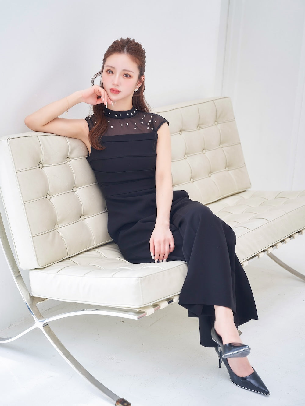モデル:158cm(着用サイズ:FREE 着用カラー:BLK)