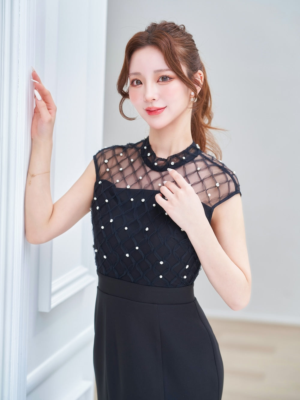 モデル:158cm(着用サイズ:FREE 着用カラー:BLK)
