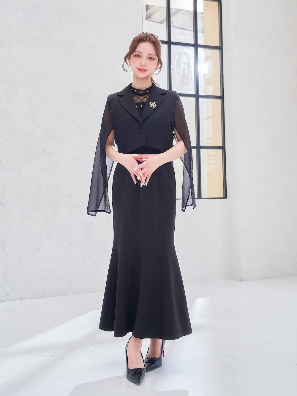 モデル:158cm(着用サイズ:FREE 着用カラー:BLK)