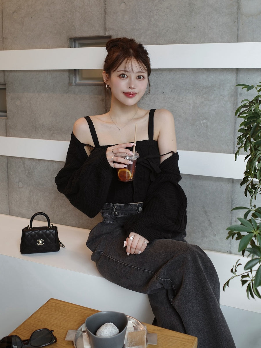モデル:164cm(着用サイズ:FREE 着用カラー:BLK)