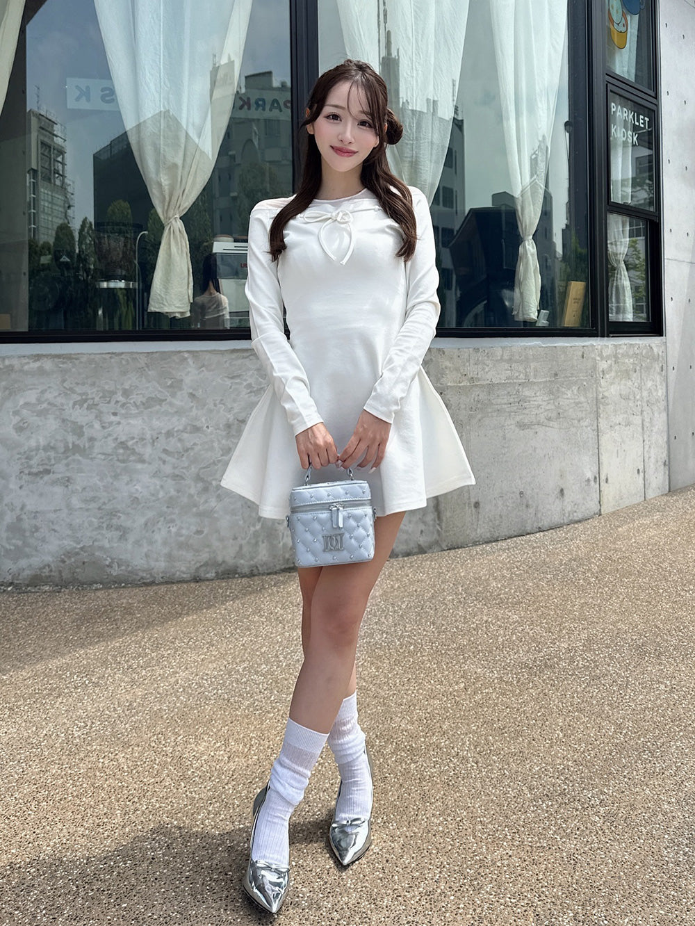 モデル:156cm(着用サイズ:FREE 着用カラー:WHT)