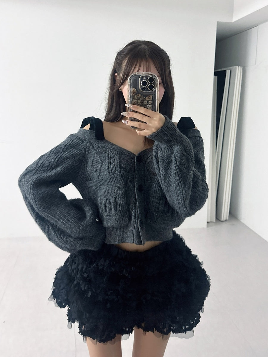 モデル:156cm(着用サイズ:FREE 着用カラー:GRY)