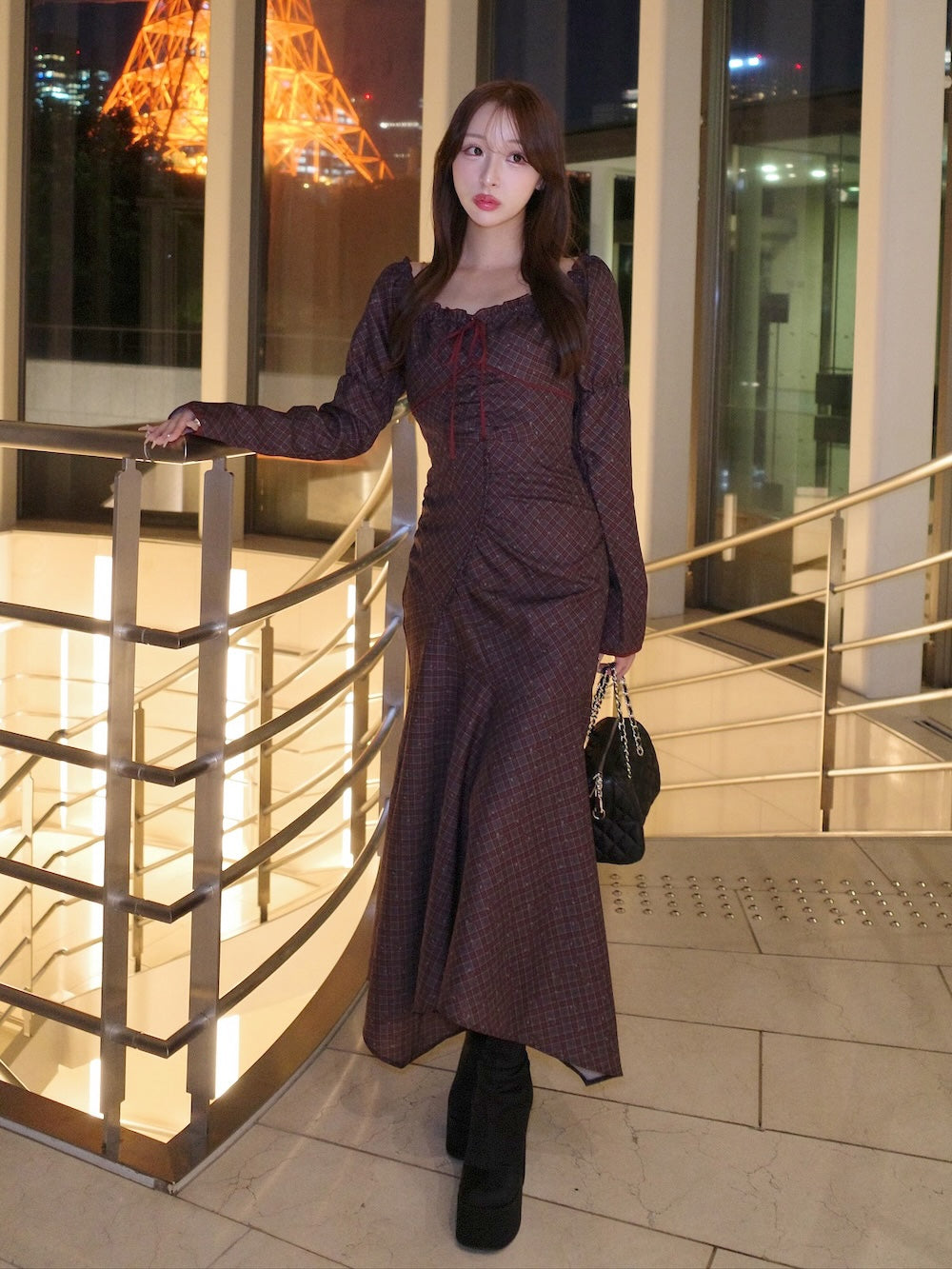モデル:156cm(着用サイズ:FREE 着用カラー:GRY)